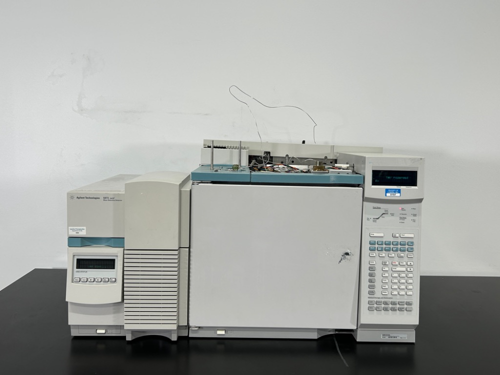 Image of Agilent Technologies 6890N Gas Chromatograph w/ 5973 Mass Selective Detector
